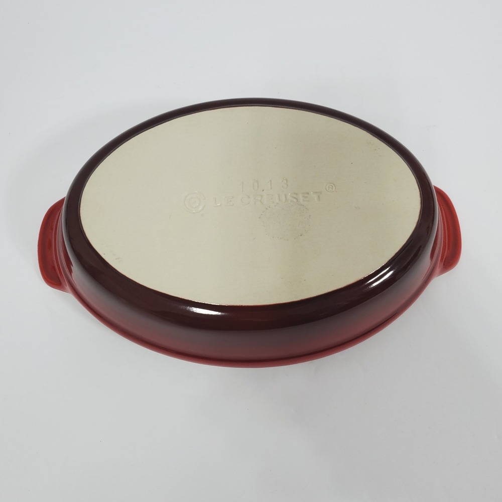 Le Creuset Oval Au Gratin Dish 10in Red  Cream Stoneware Baker 10